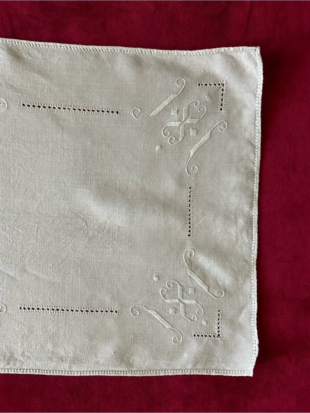 Vintage Linen Mini Table Runner Dresser Scarf 34